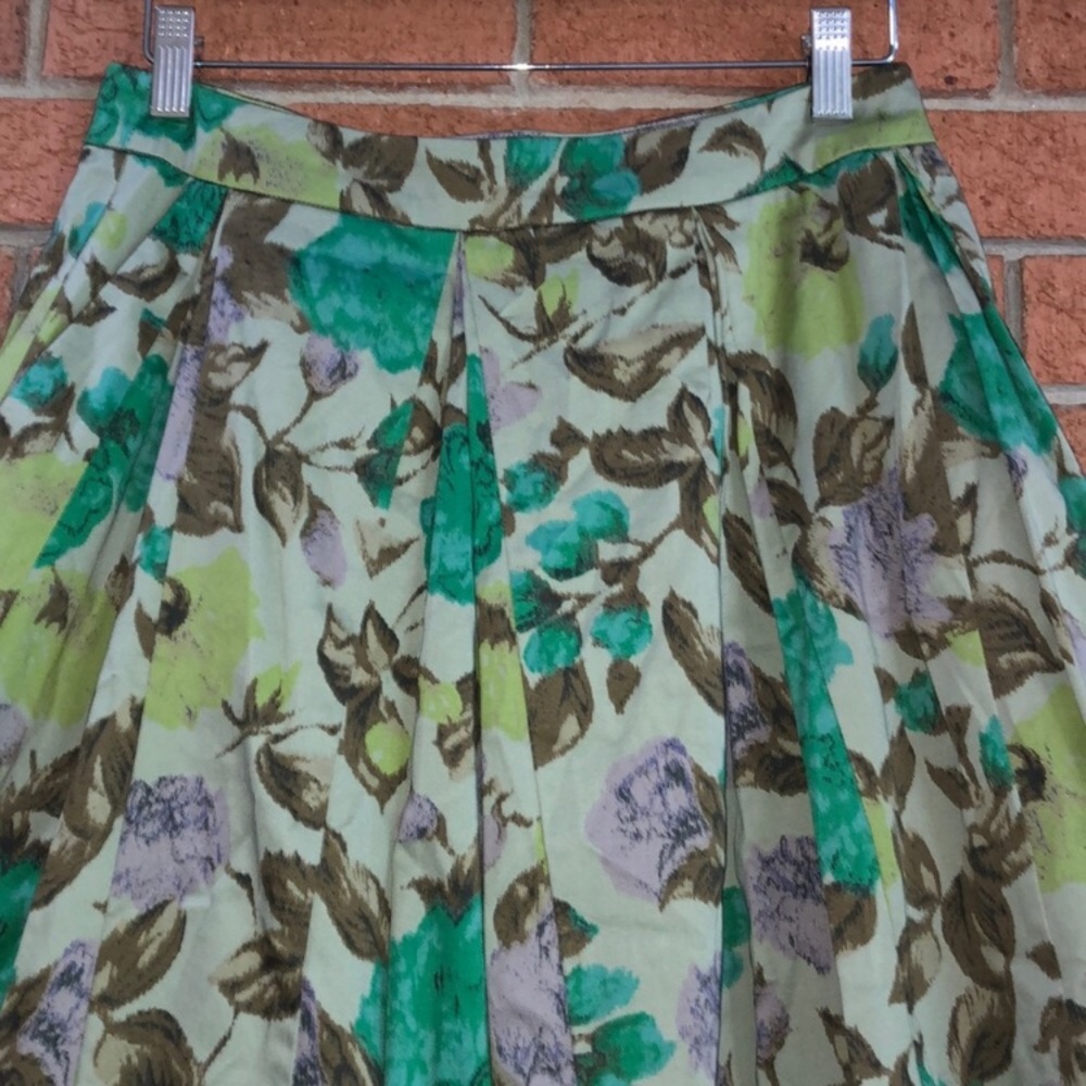 💚ANTHROPOLOGIE💚WINTER GREEN FLORAL SKIRT💚 - Picture 4 of 7